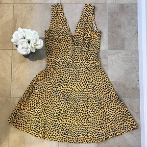 🔆 H&M Cheetah Print Dress 🔆